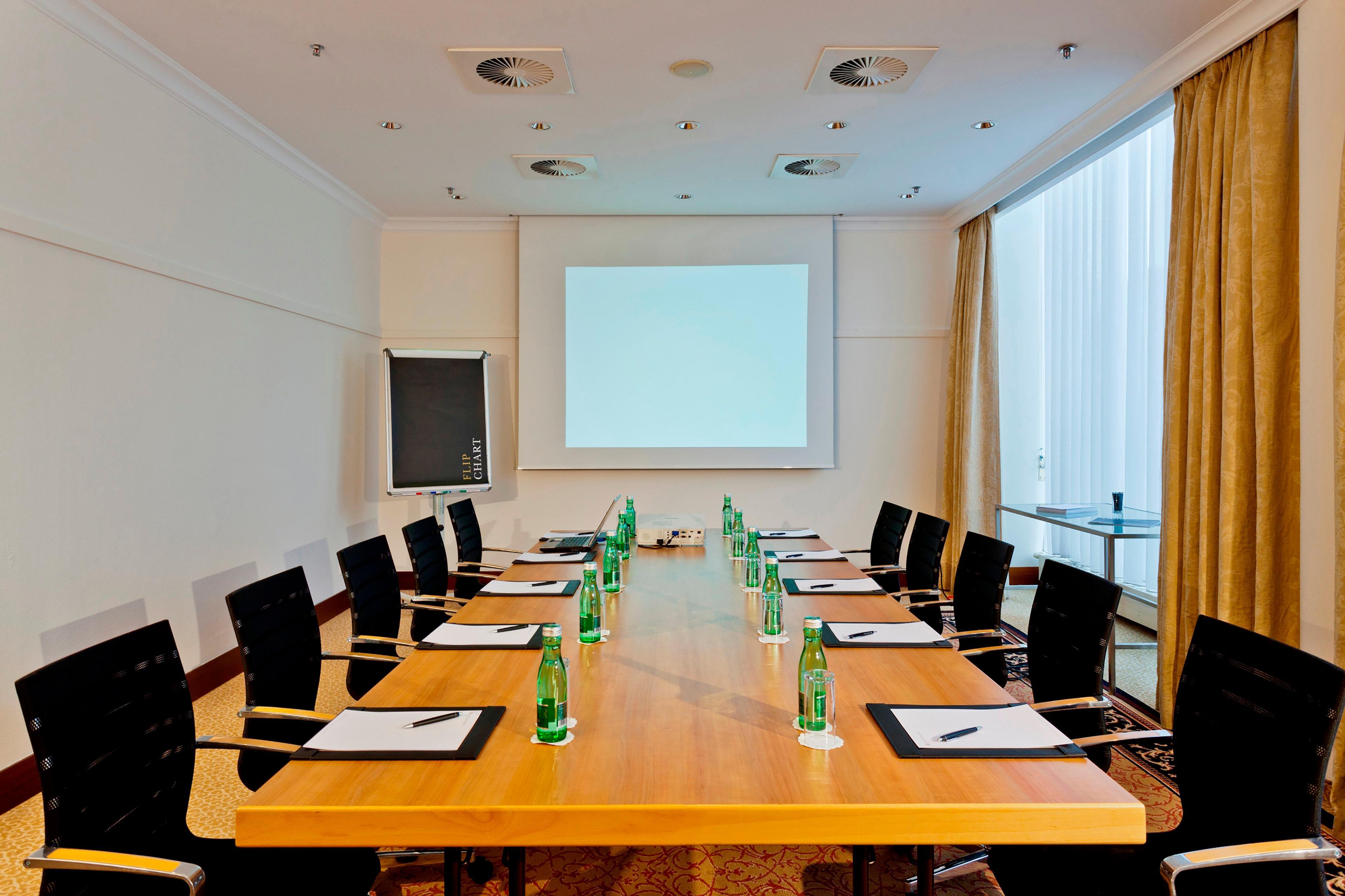 Hotel Intercontinental Wien By Ihg Zewnętrze zdjęcie A meeting room